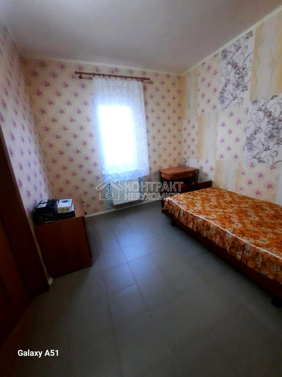 1877560067643408
