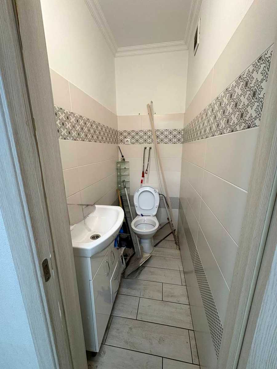 1877560384536231