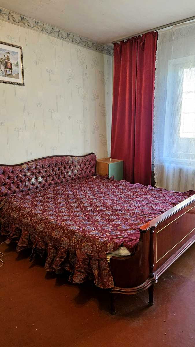 1877560563332944