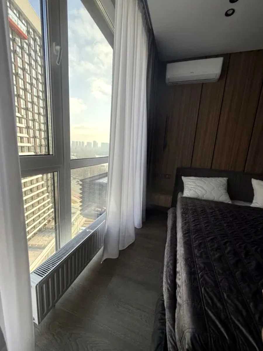 1877560770533680