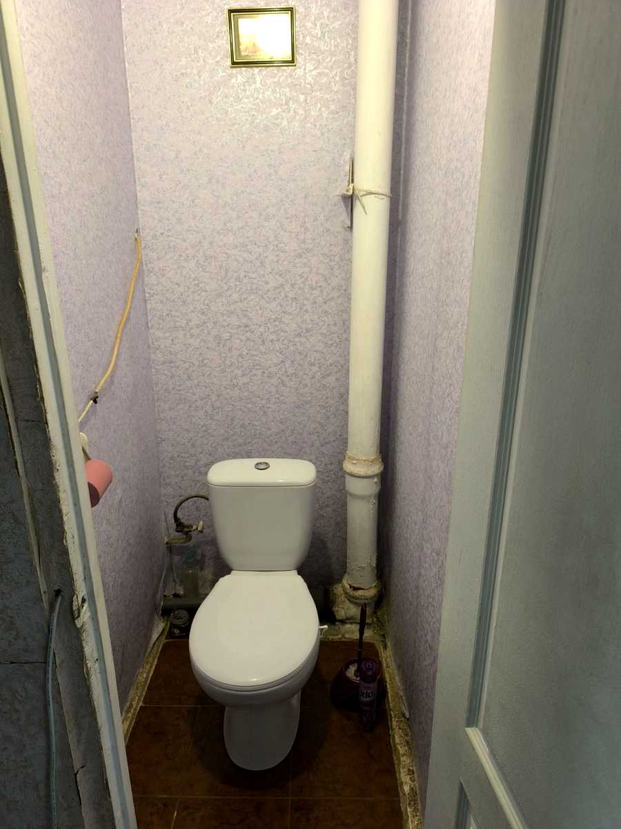 1877561884011983