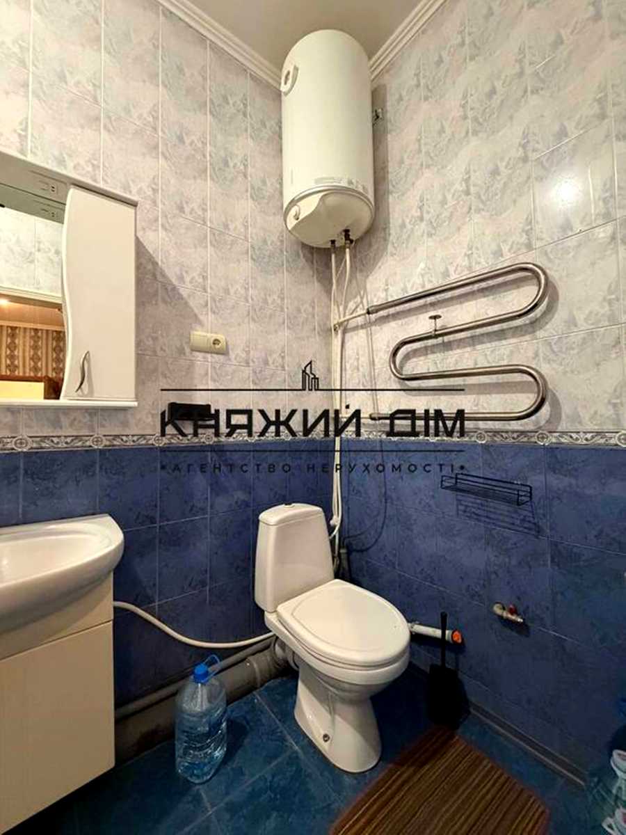 1877562380608554
