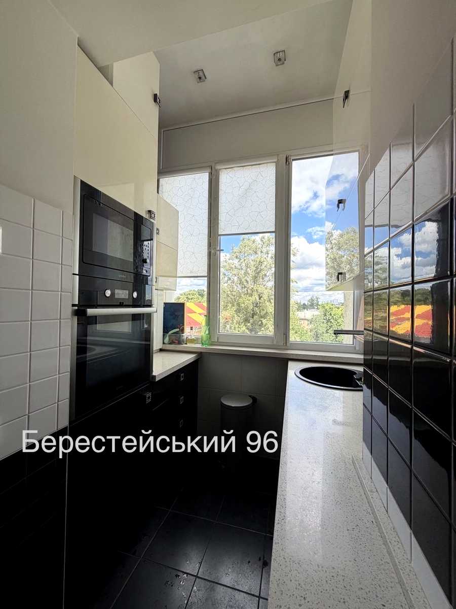 1877563529105573