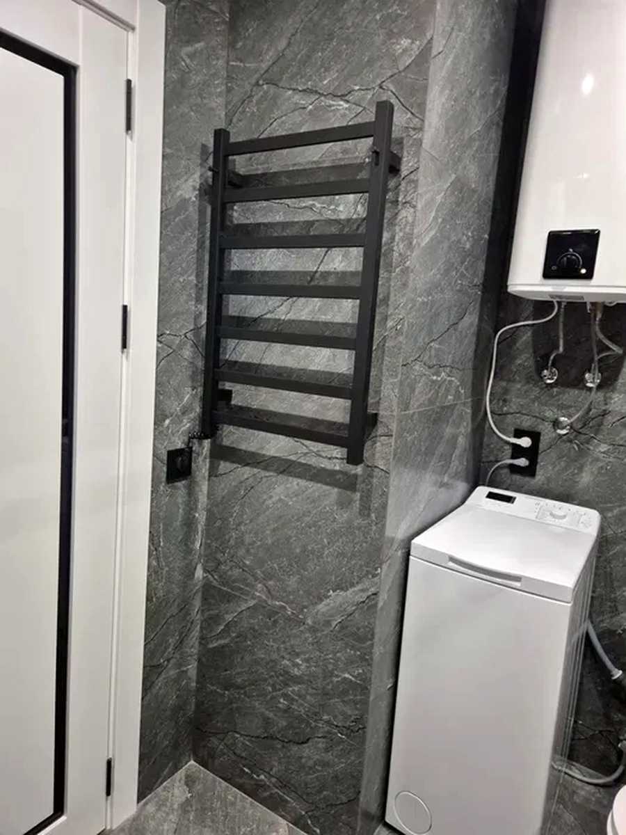1877563550712854