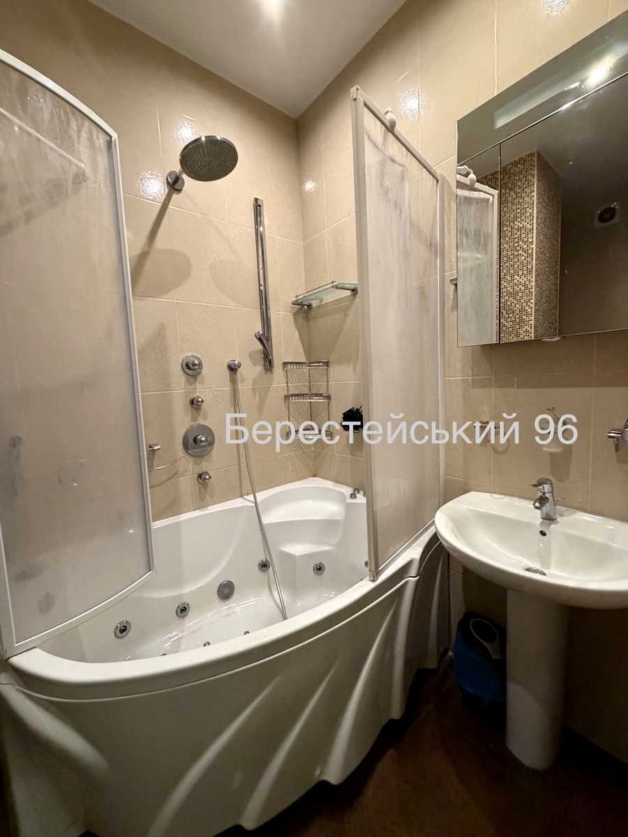 1877563838754370