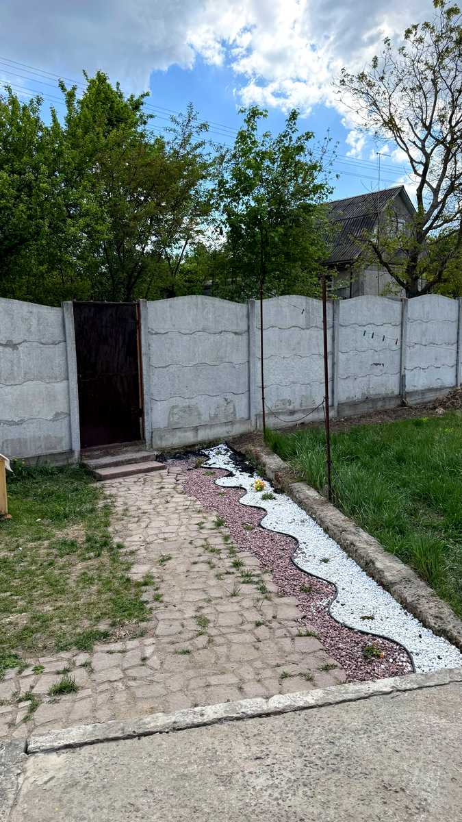1877564383323712