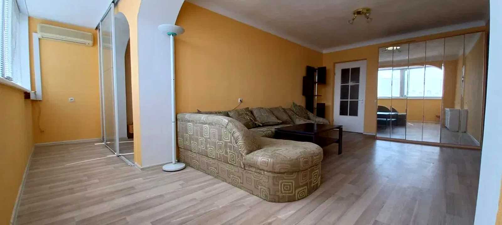 1877564770098639