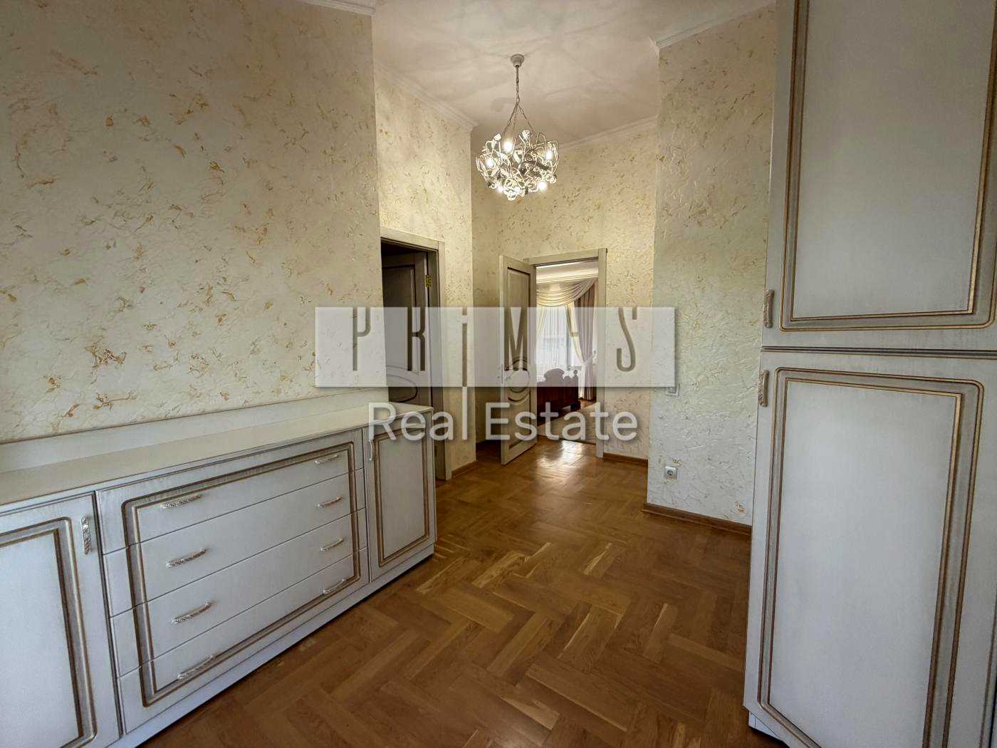 1877565628531176
