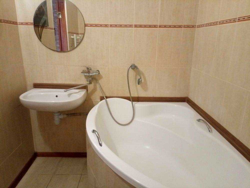 1877566020593850