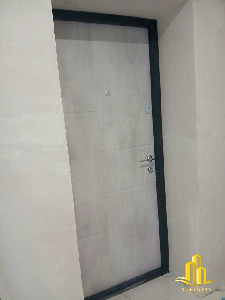 1877566889155914