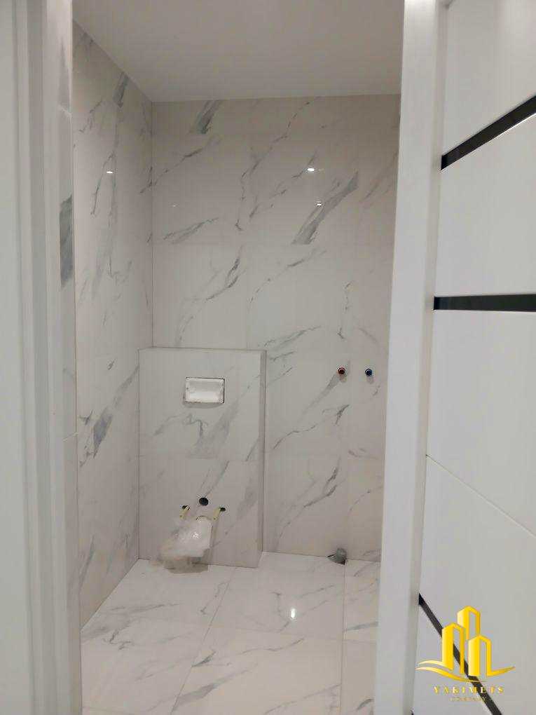 1877566891954134