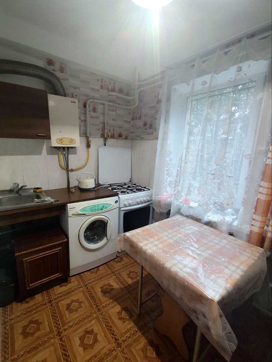 1877567025775597