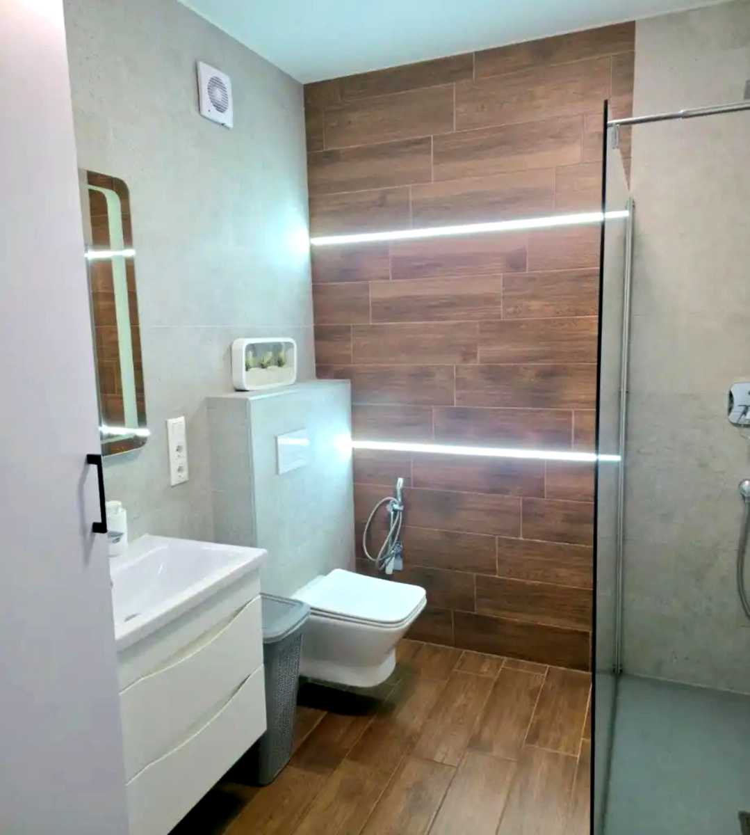 1877567199888933