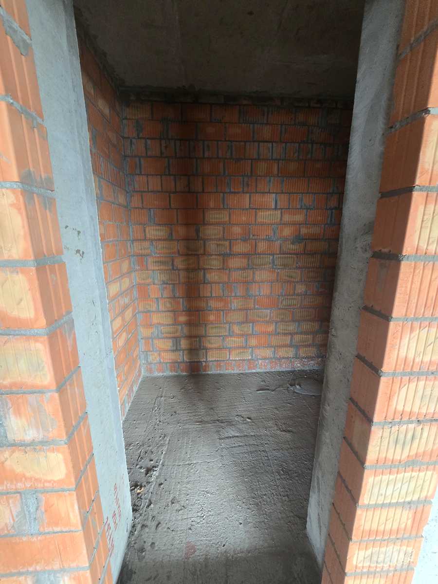 1877567915358660