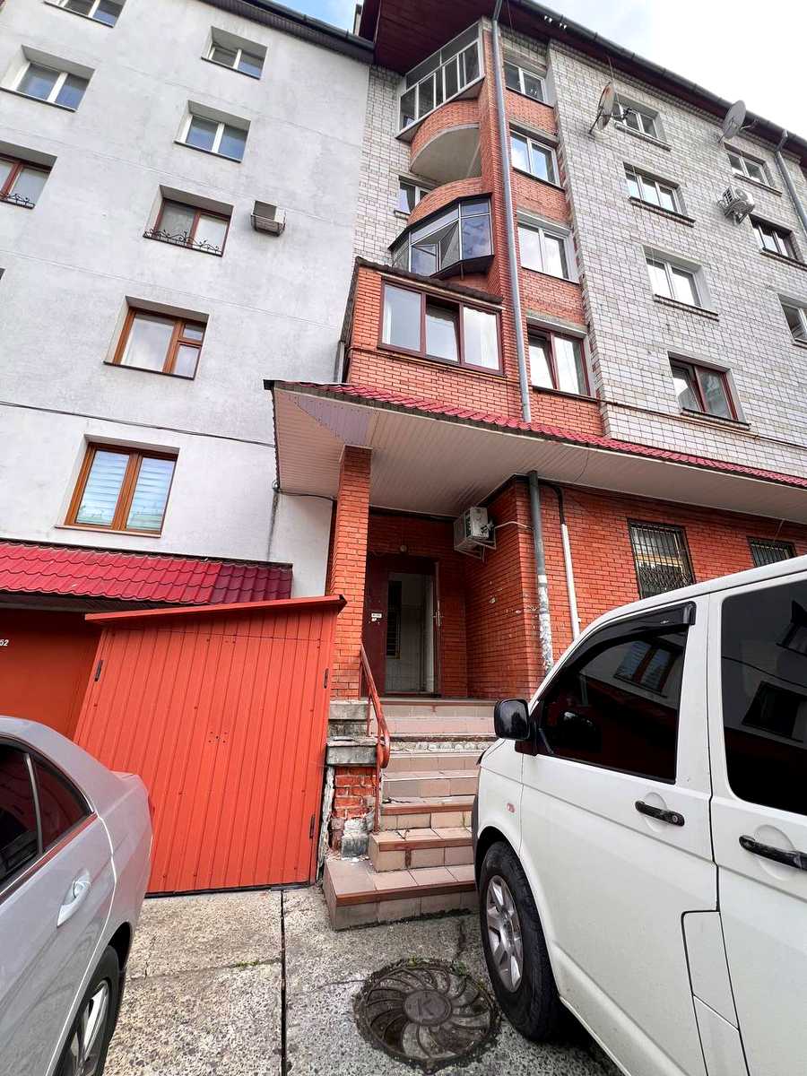 1877568027764493