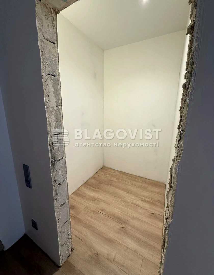 1877568355352845