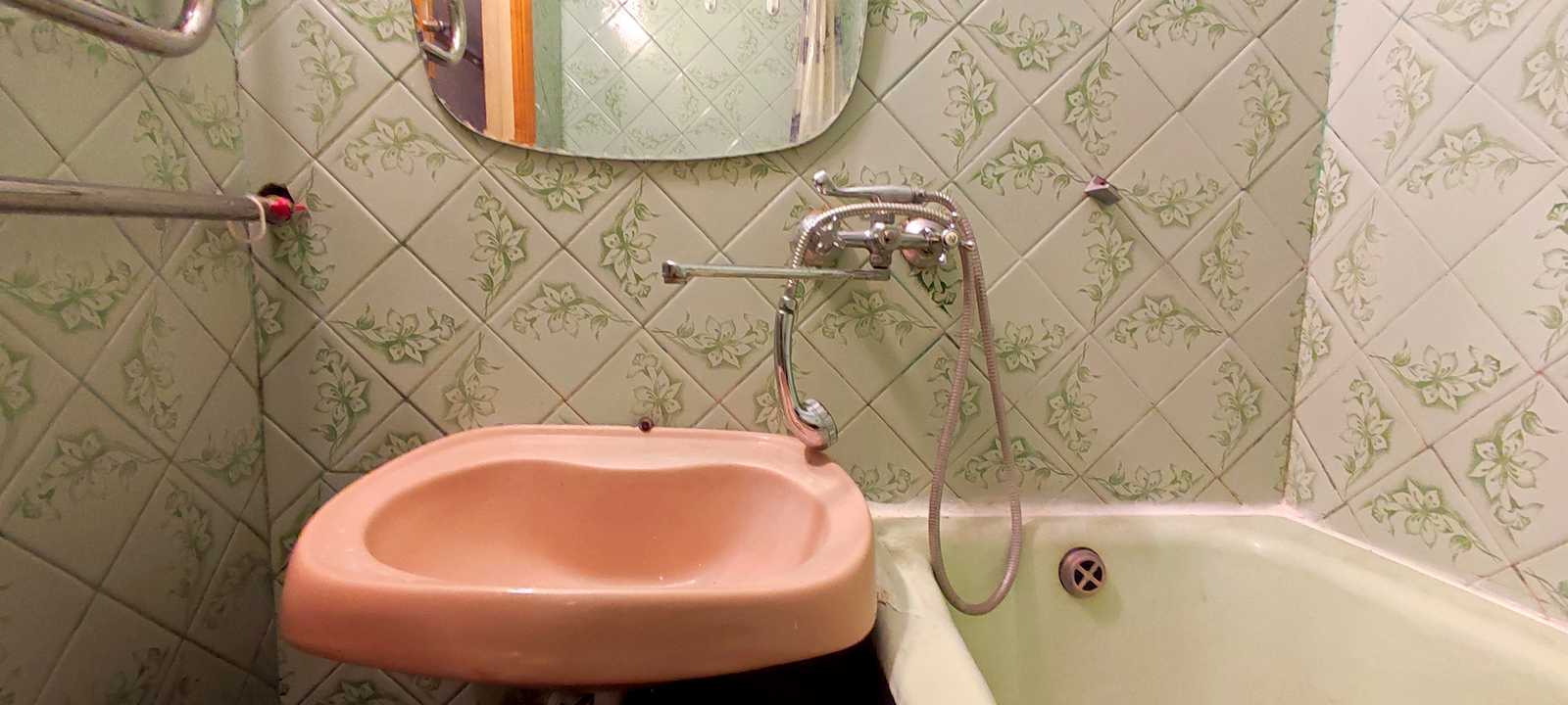 1877568355996799