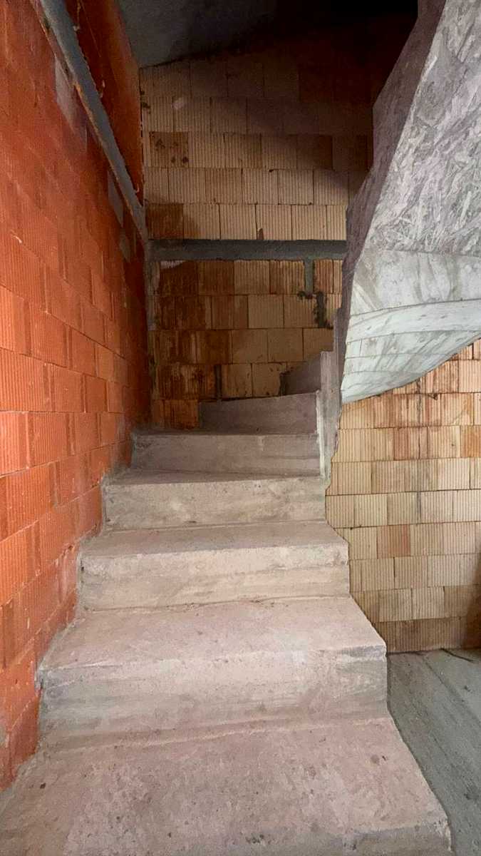 1877568399935139