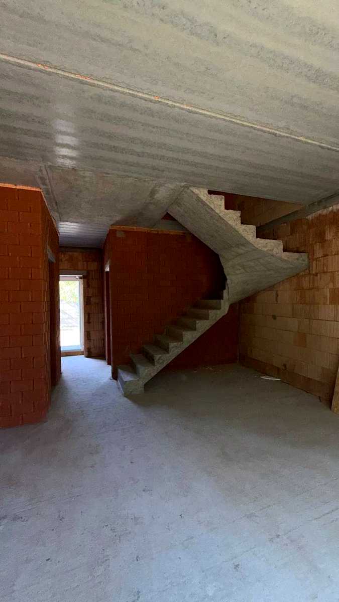 1877568400371129