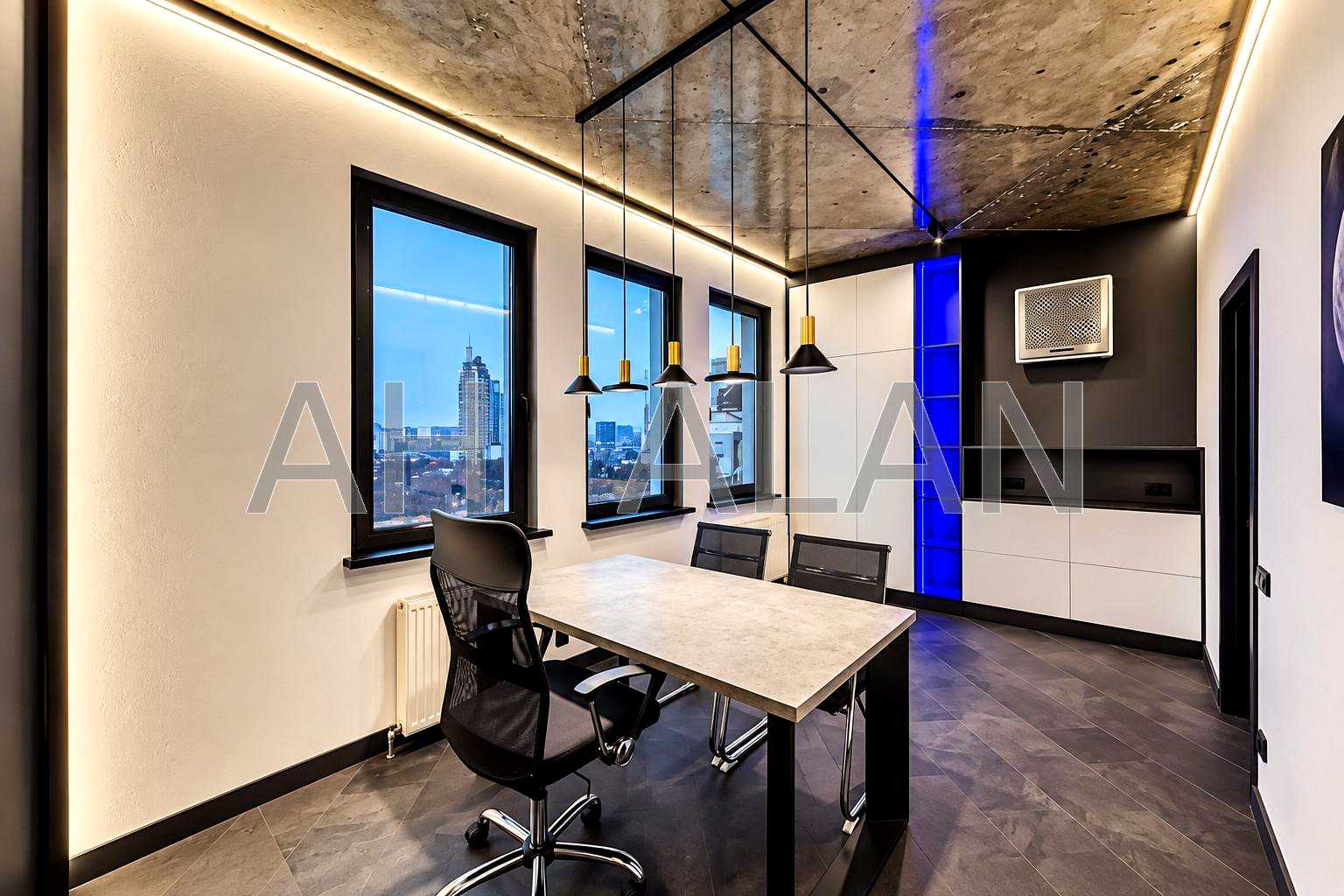 1877568971780719