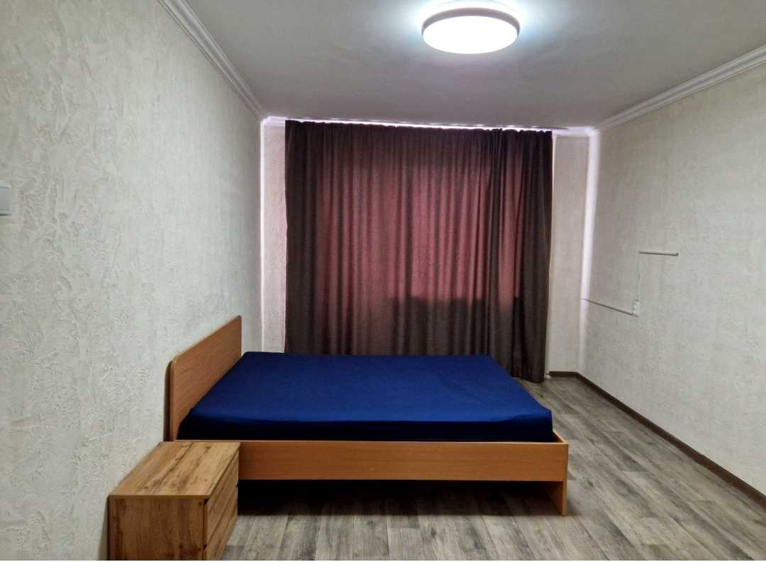 1877569292101082
