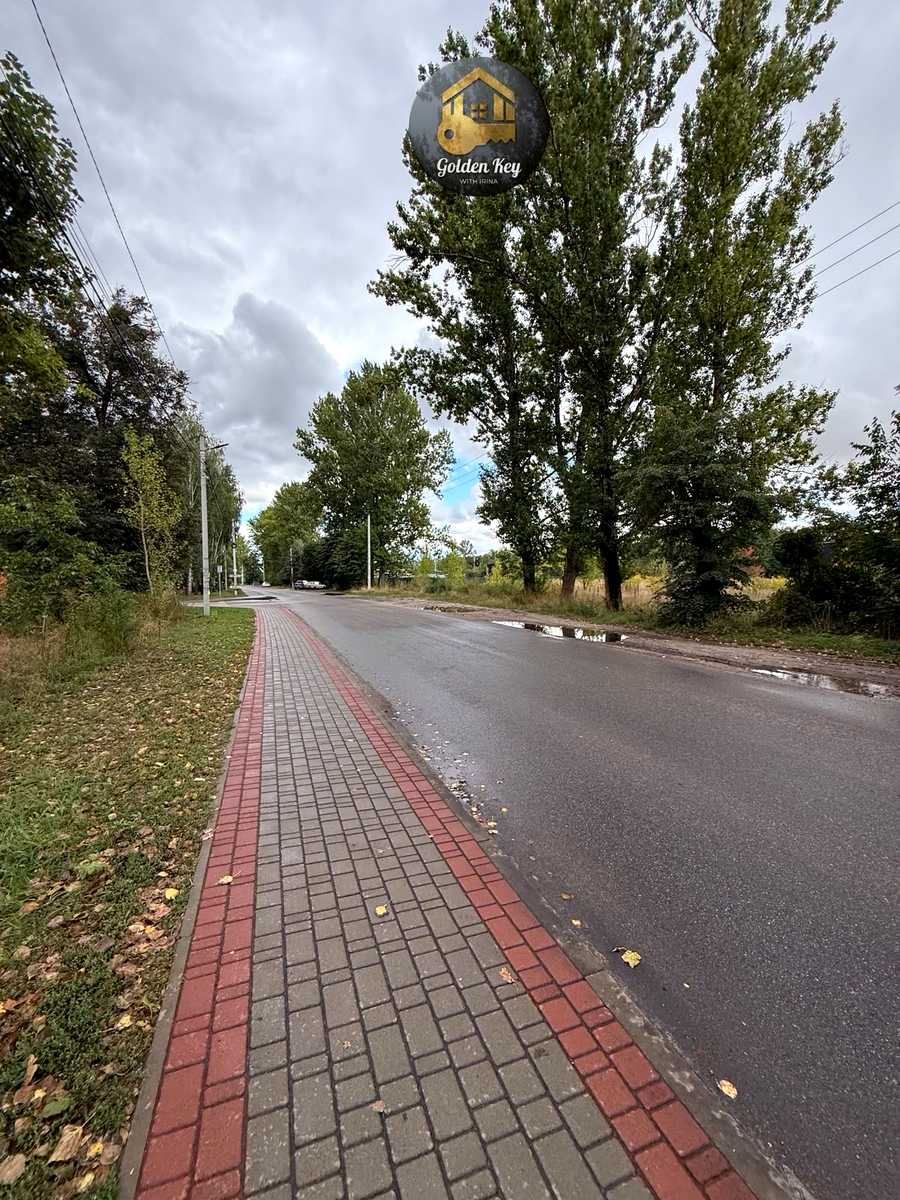 1877569620282500