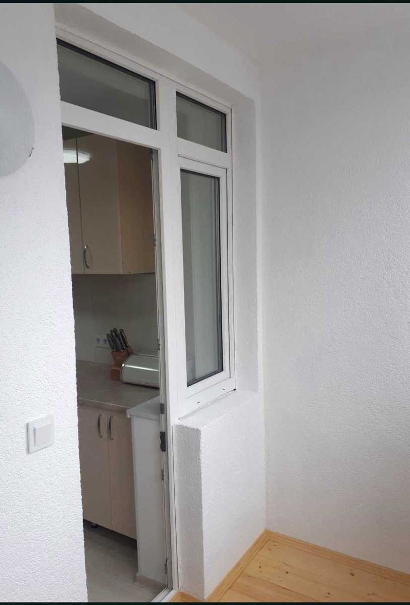 1877569789946040