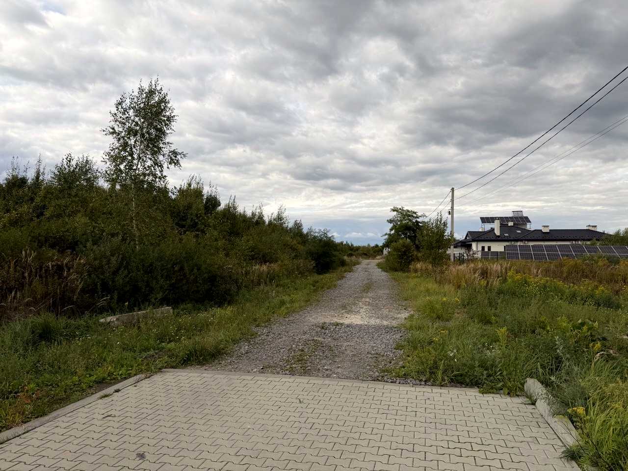 1877570338902857