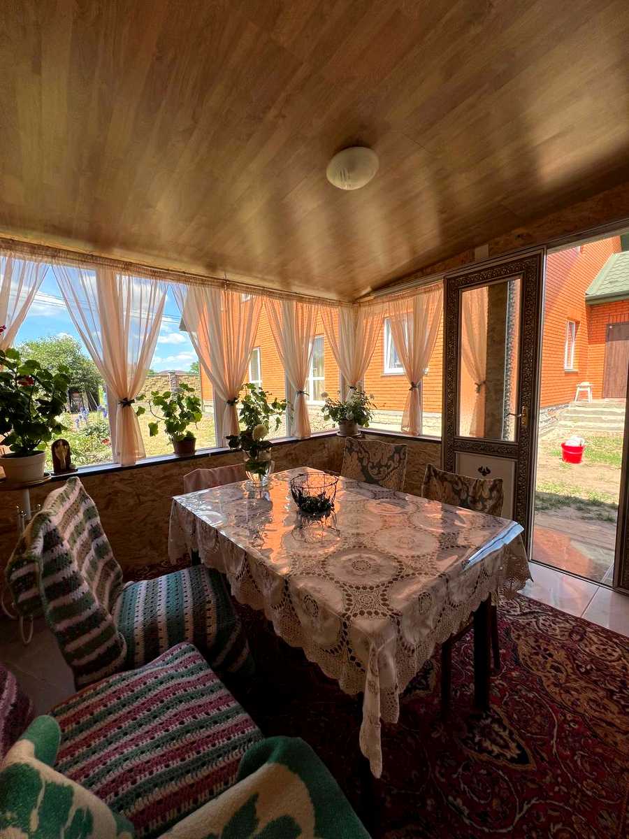 1877571462873424