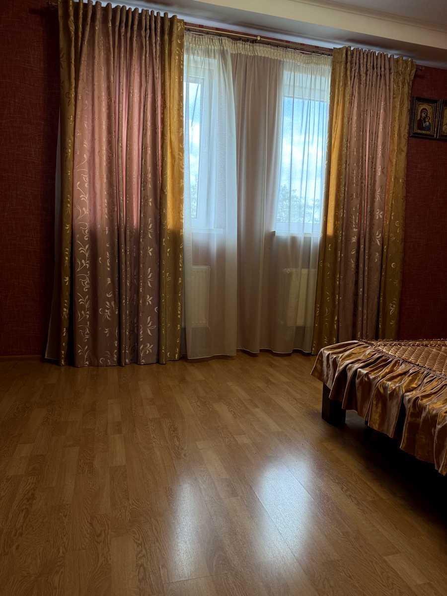 1877571525165580