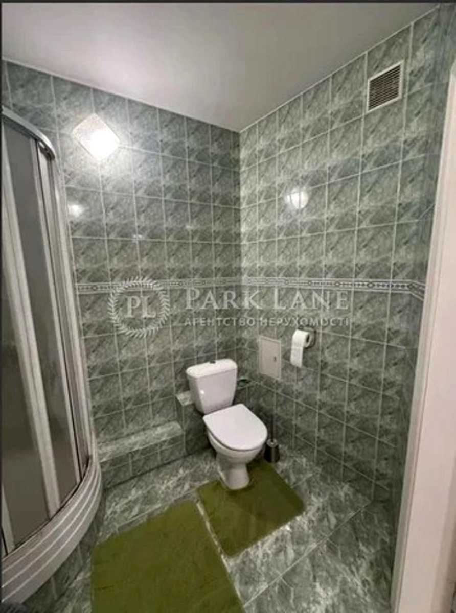 1877571861454050