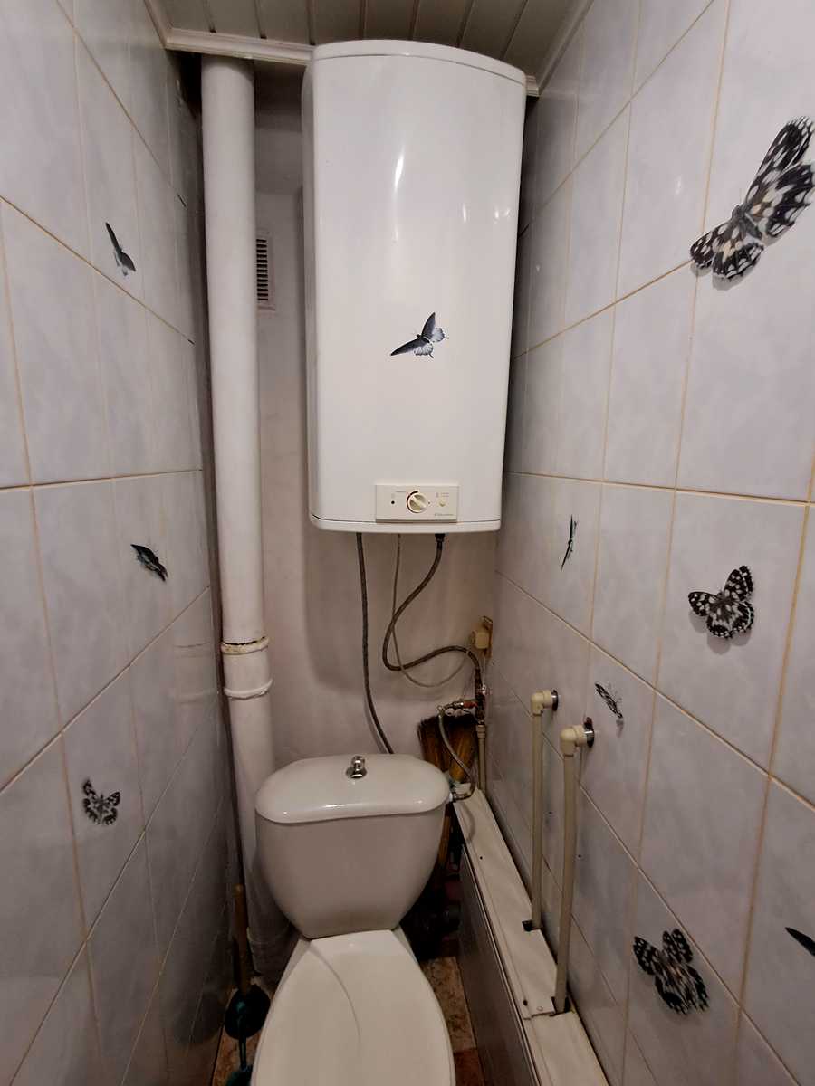 1877571987023672