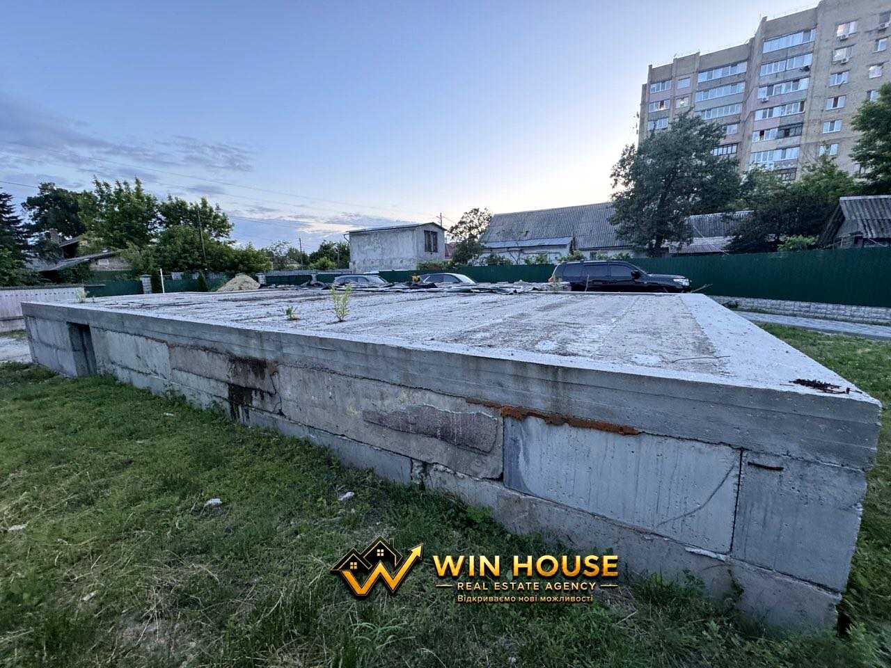 1877572027215909