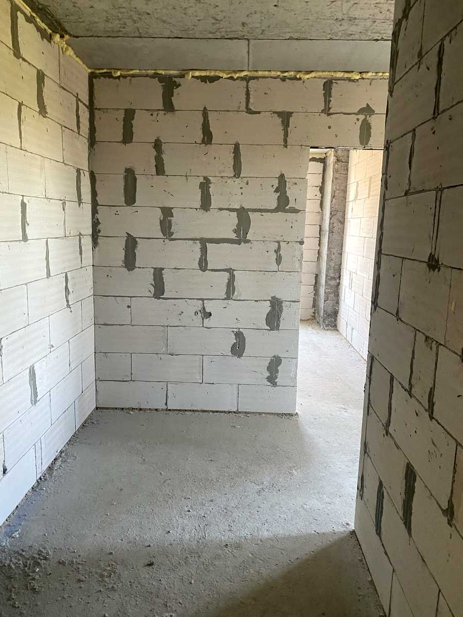 1877572515607845