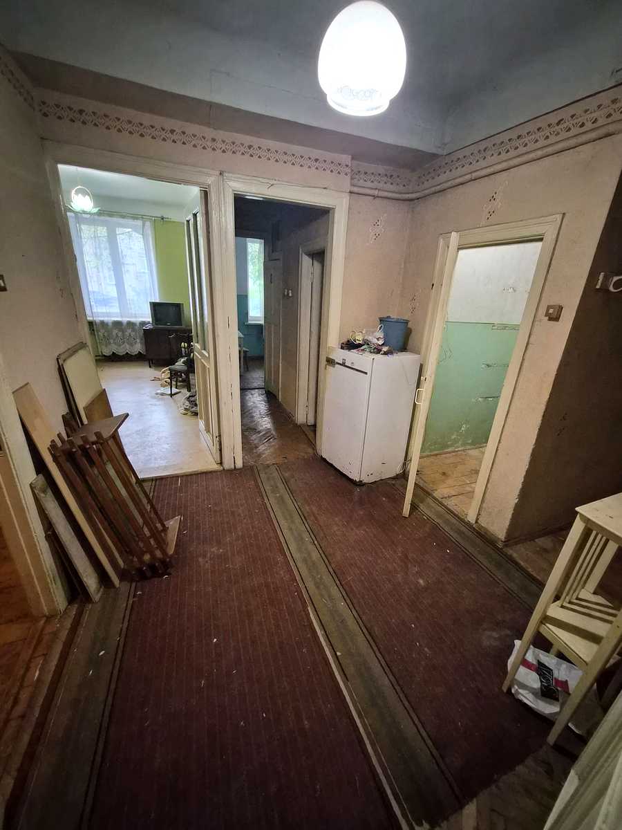 1877574004661370