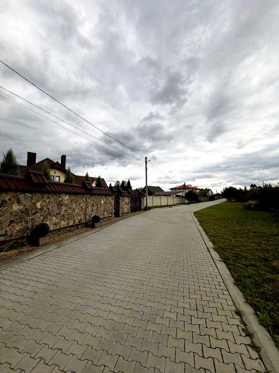 1877574157155593