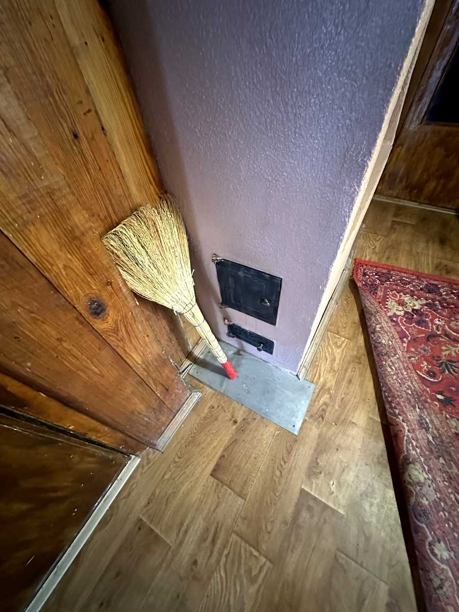 1877574859707764