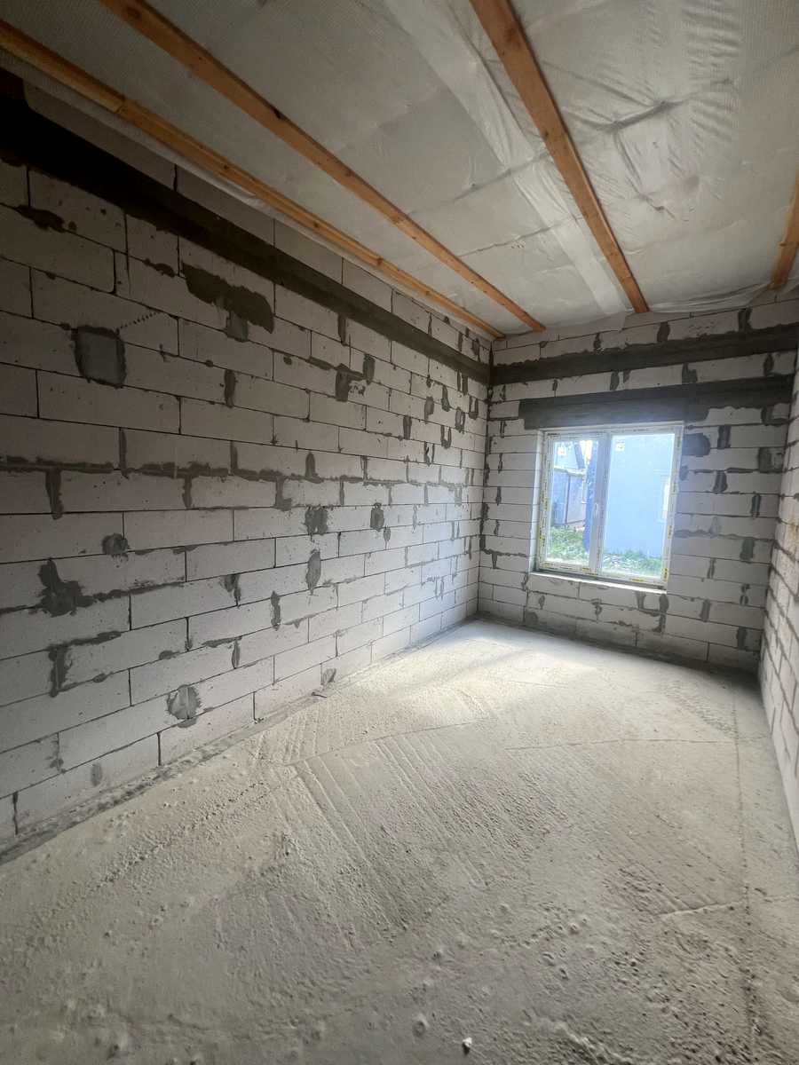 1877575420761153