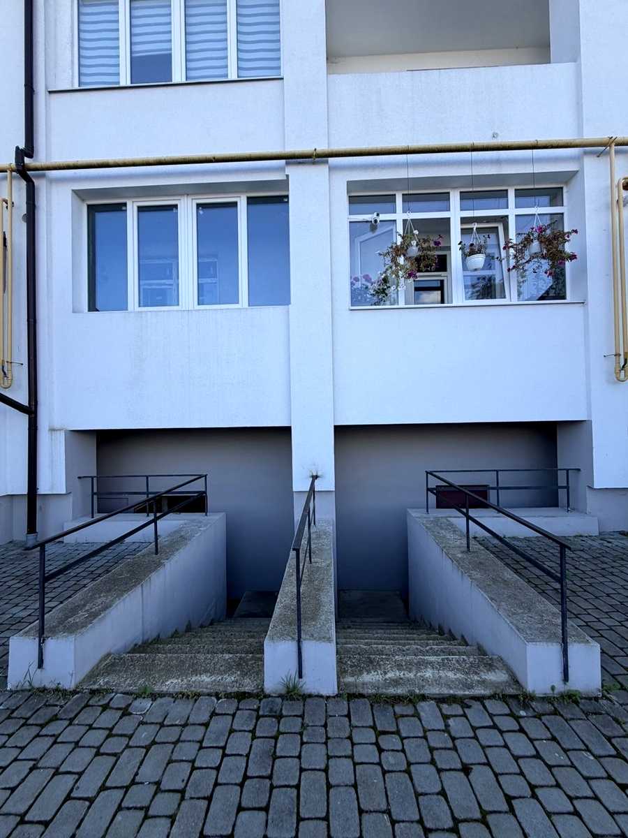1877576201837655