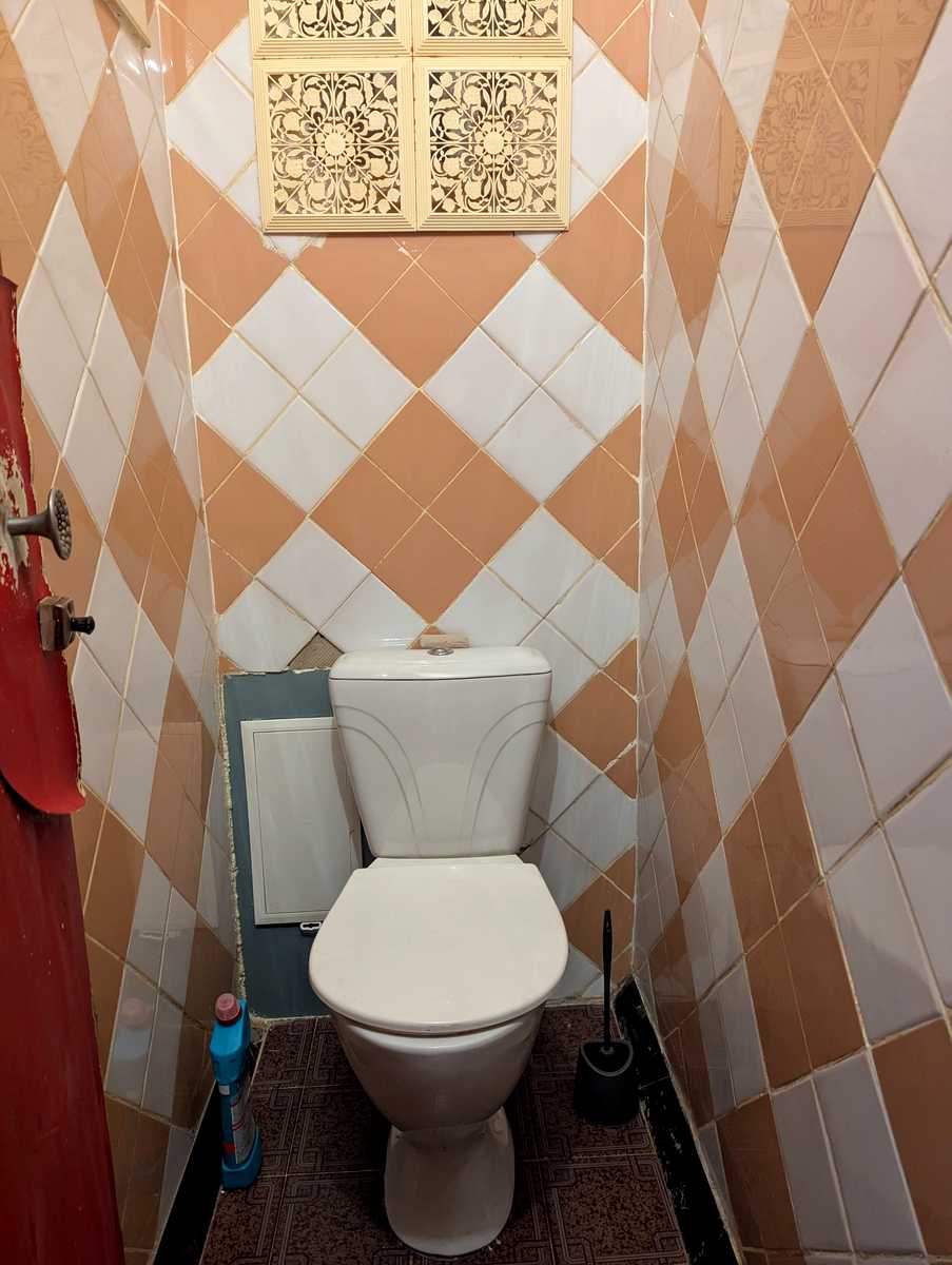1877576383290600