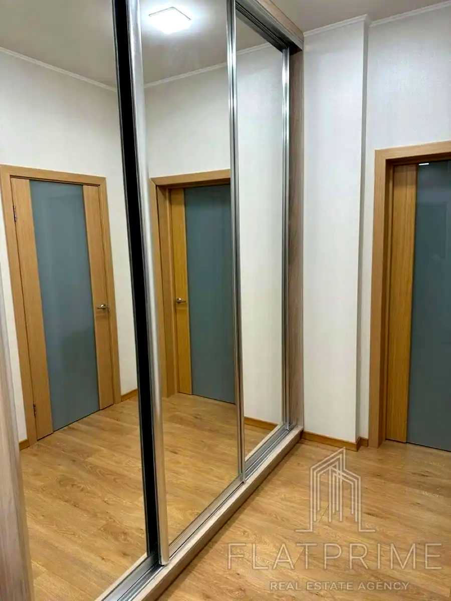 1877576865340226