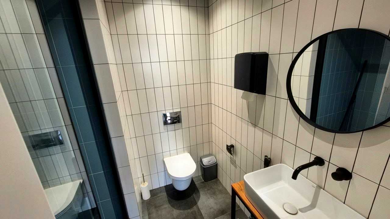 1877577597746088