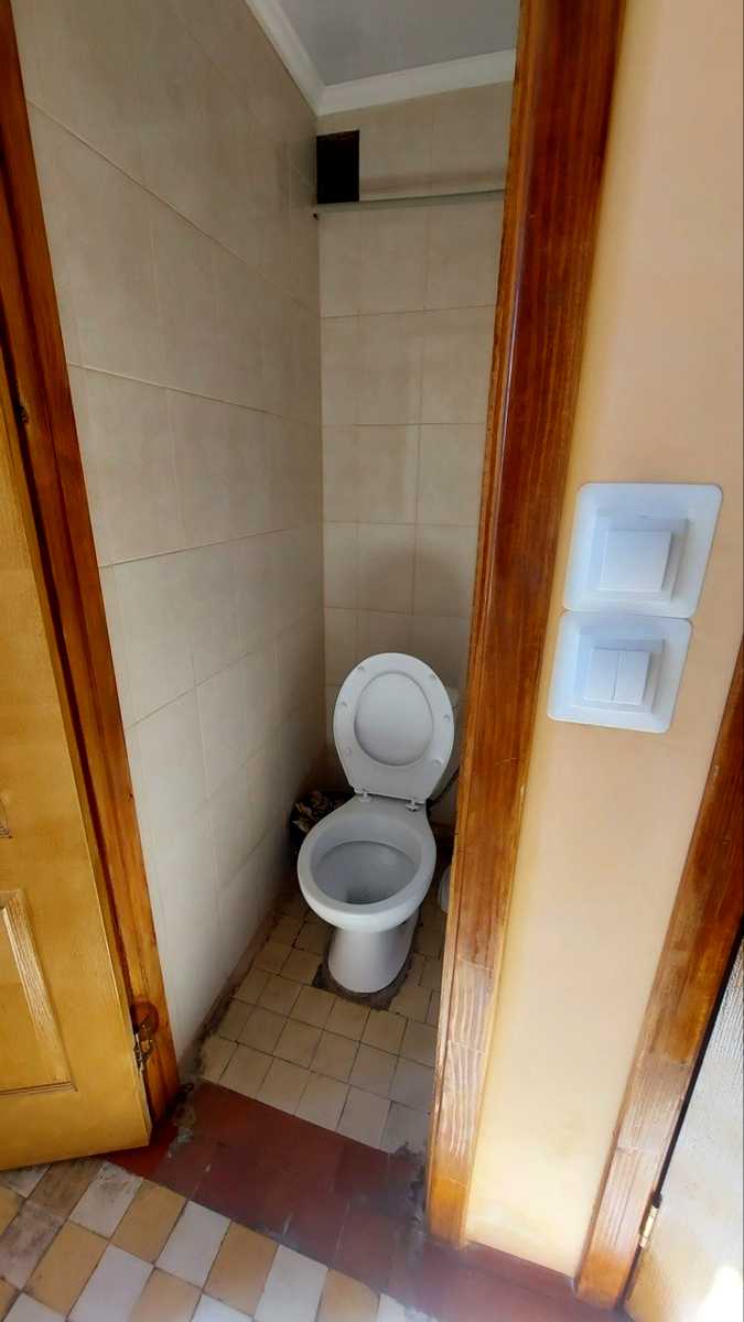 1877578010104259