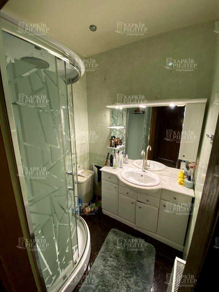 1877578951725710
