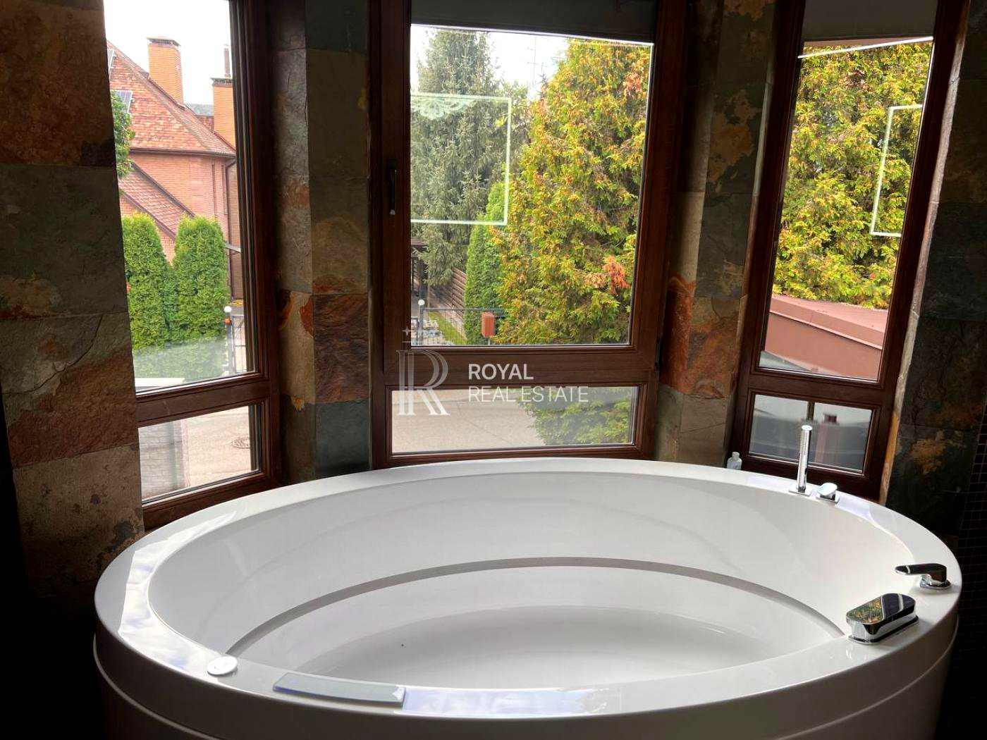 1877580620924287