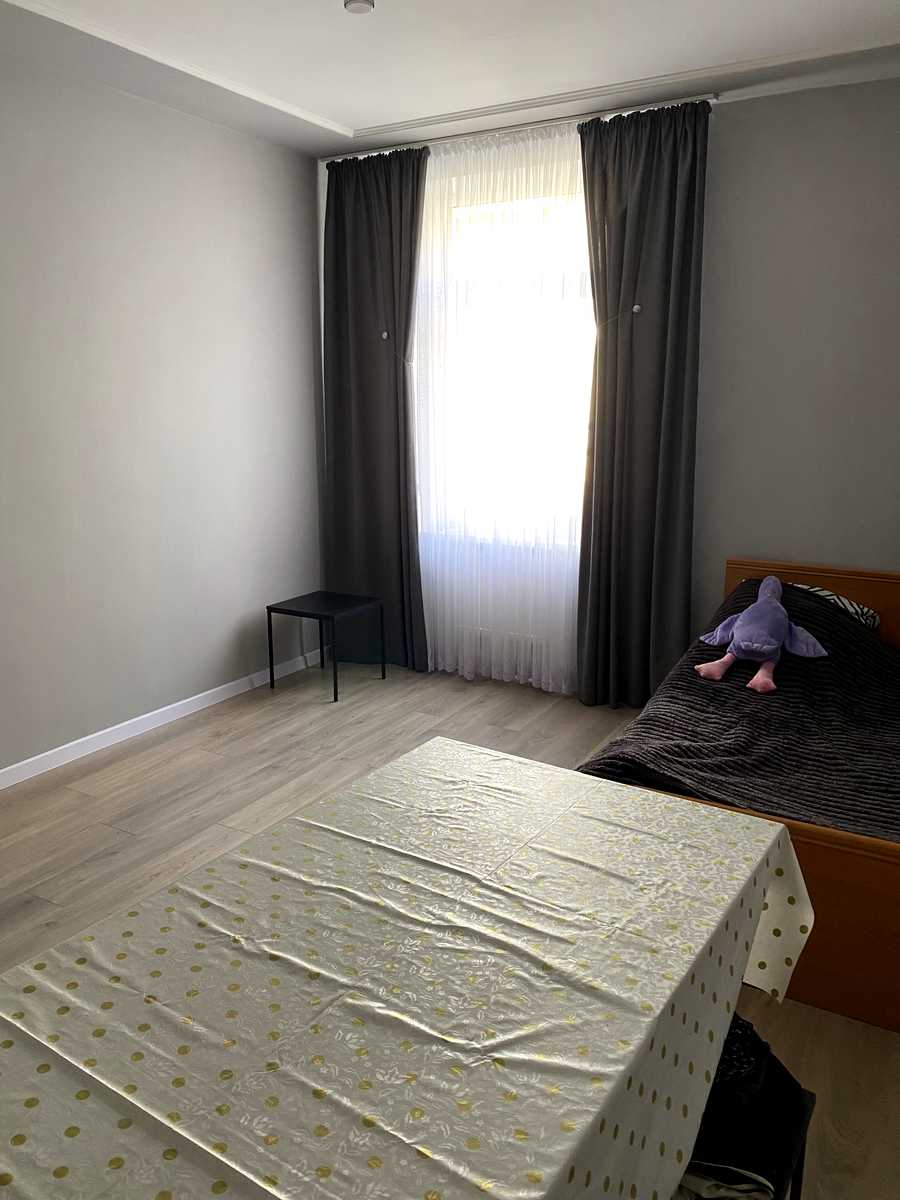 1877581949882739