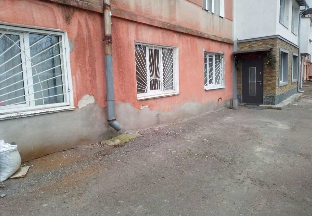 1877582416640094