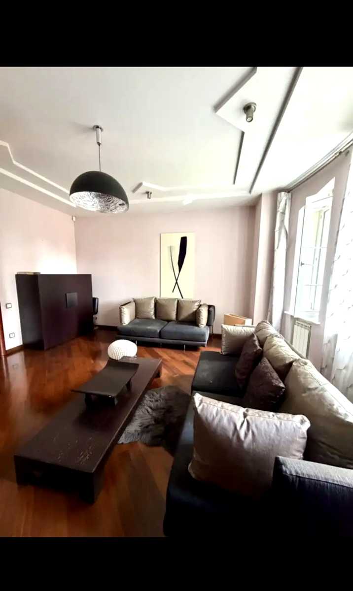1877582685512604