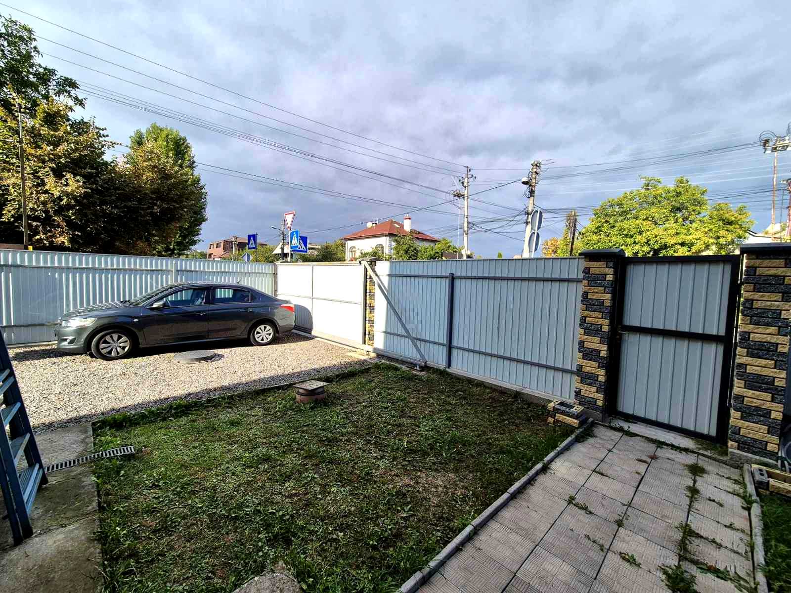 1877582952836412
