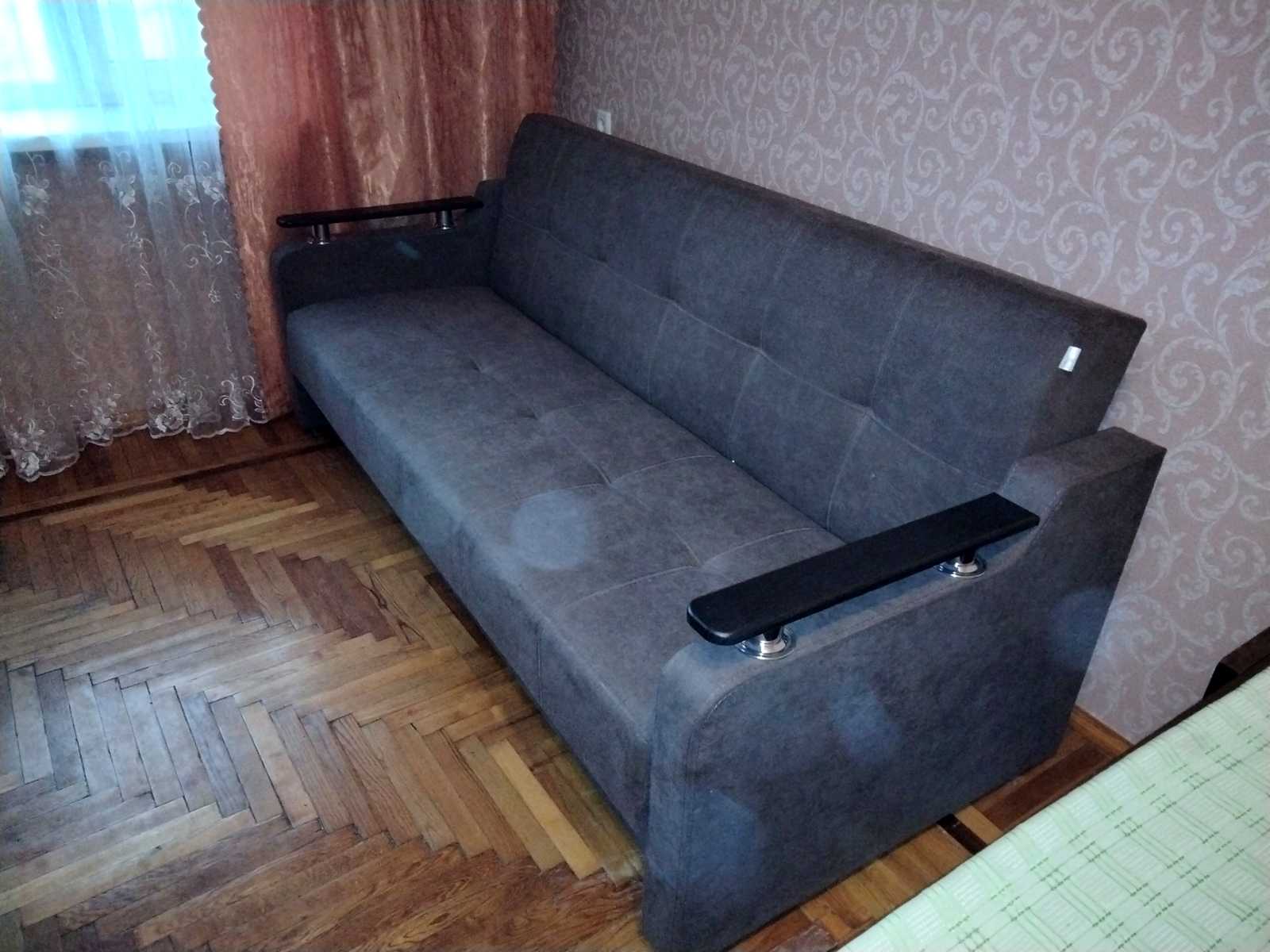 1877583677548593
